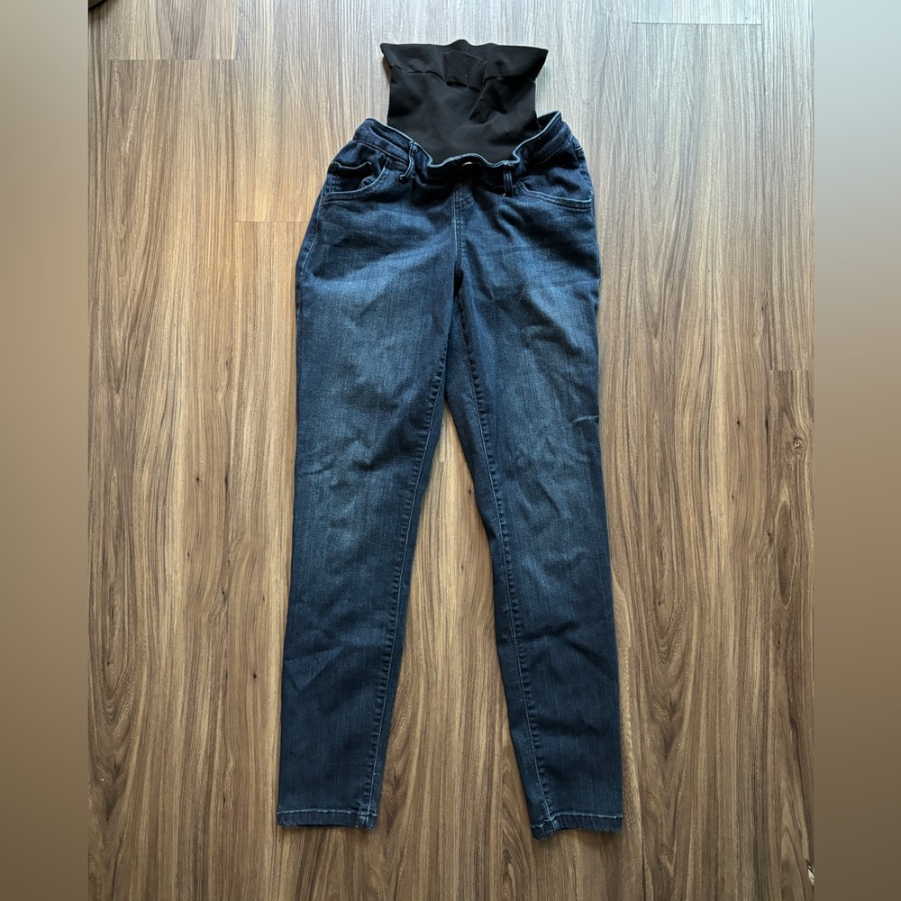 Motherhood Bounceback Postpartum Jeans Size Medium